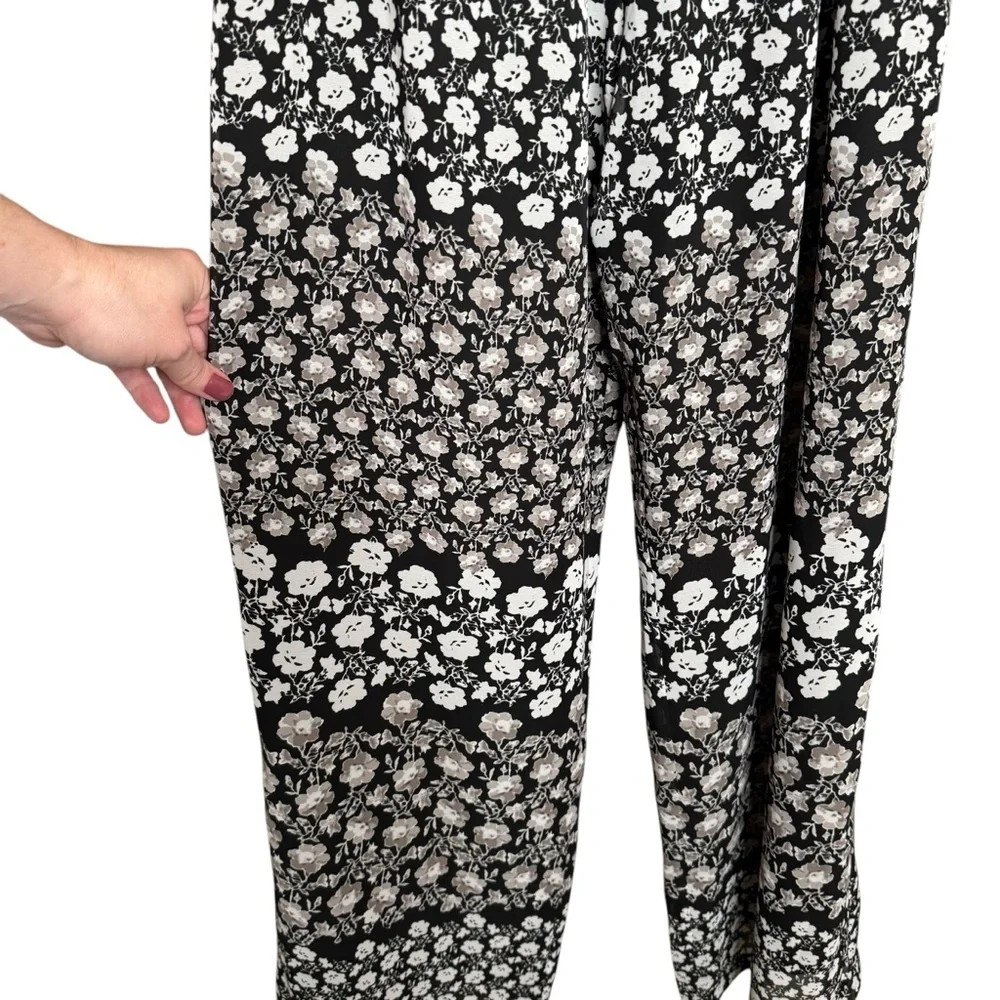 NWT ELIZA J Off Shoulder Floral Jumpsuit Romper Black Flowy Ruffle New Size 10 - Picture 5 of 15